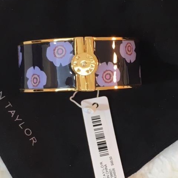 Ann Taylor Jewelry - NWT Ann Taylor Flower Bangle